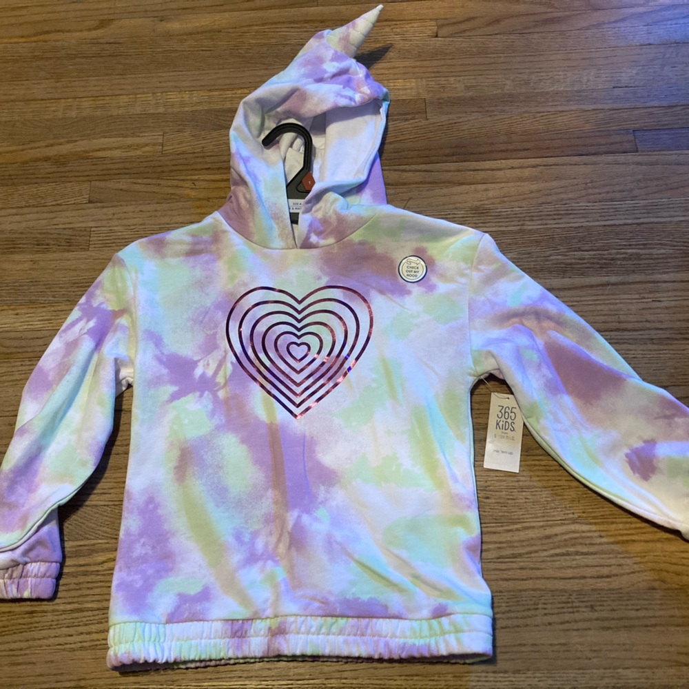 Girl long sleeve hoodie NWT size 7